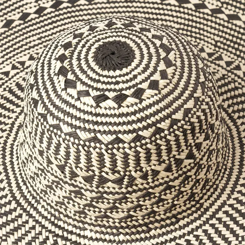 Black and White Large Brim Floppy Straw Summer Hats