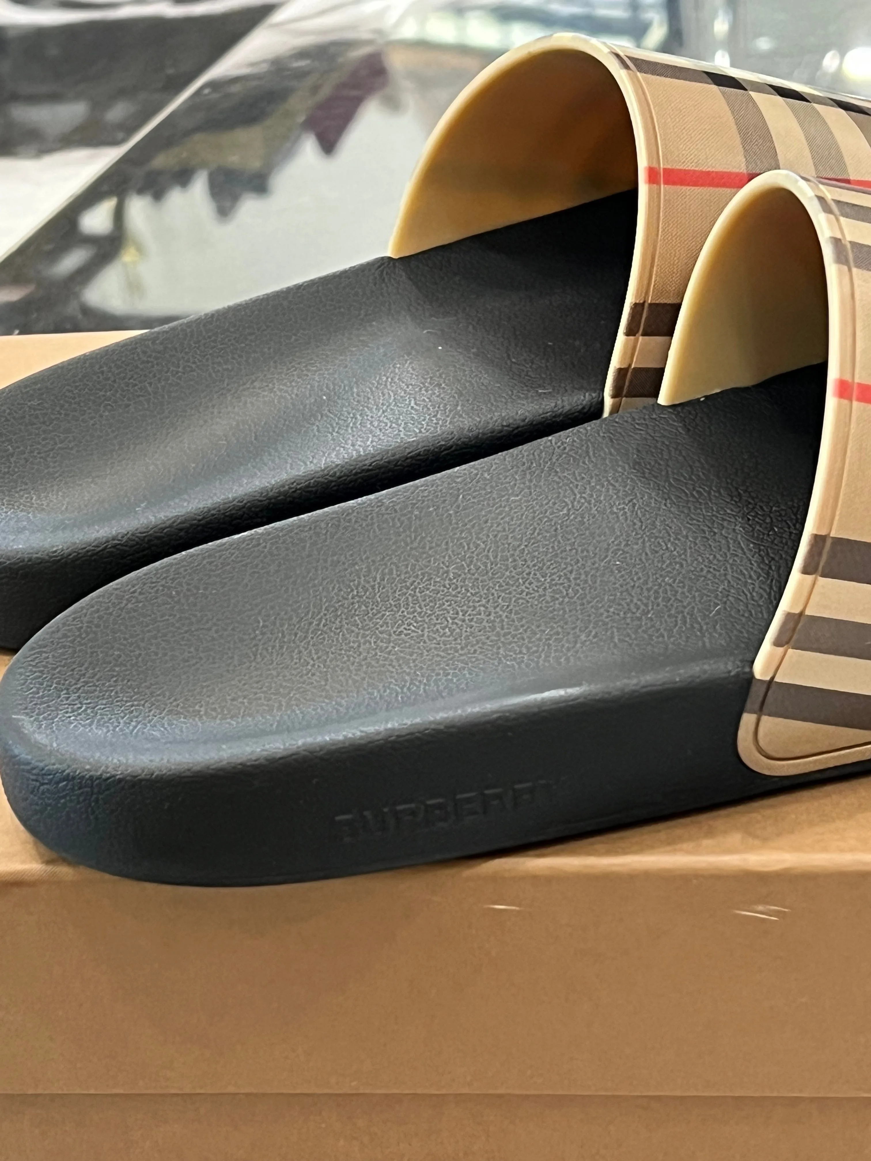 BURBERRY VINTAGE CHECK FURLEY SLIDE SANDALS