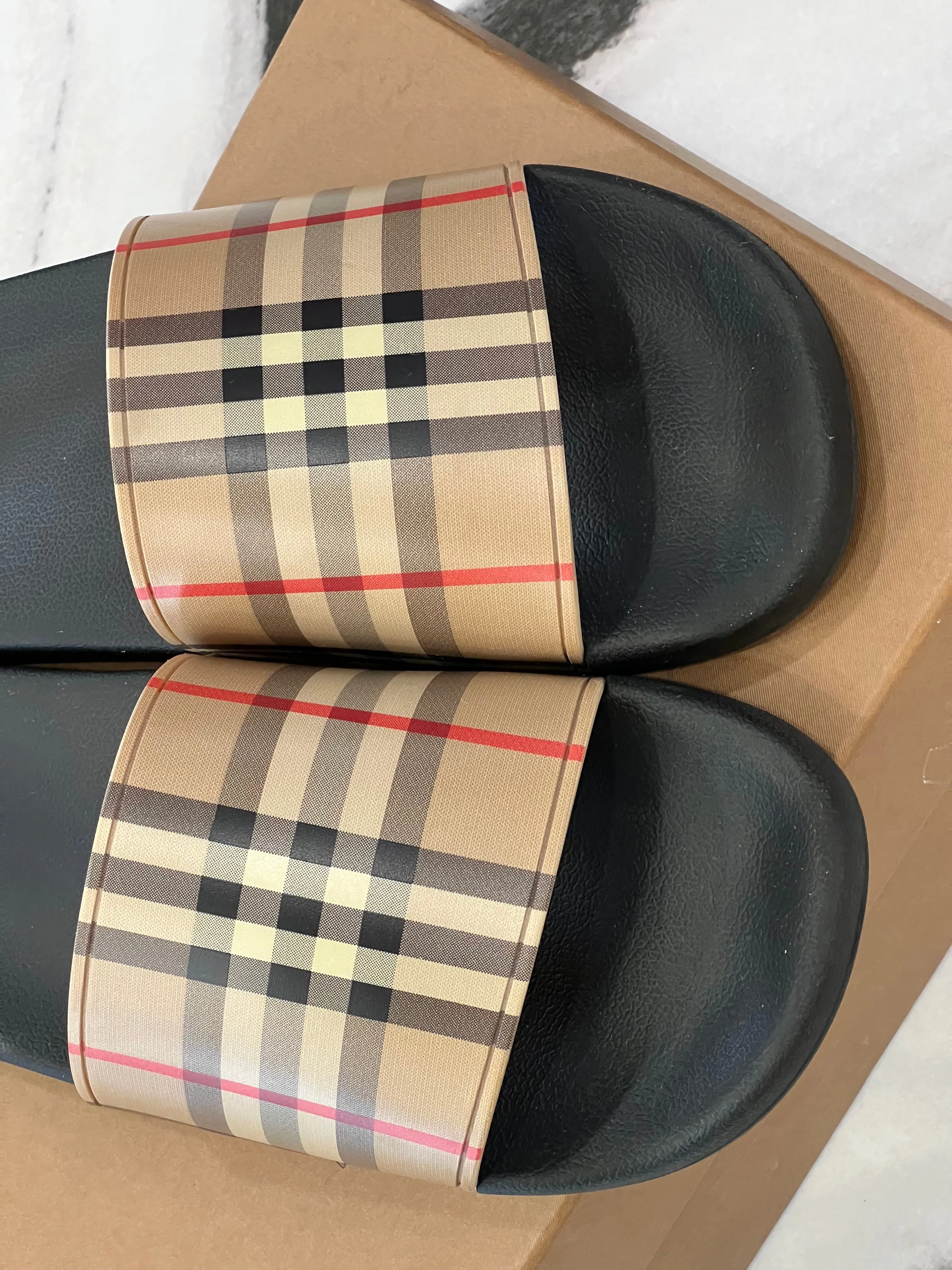 BURBERRY VINTAGE CHECK FURLEY SLIDE SANDALS