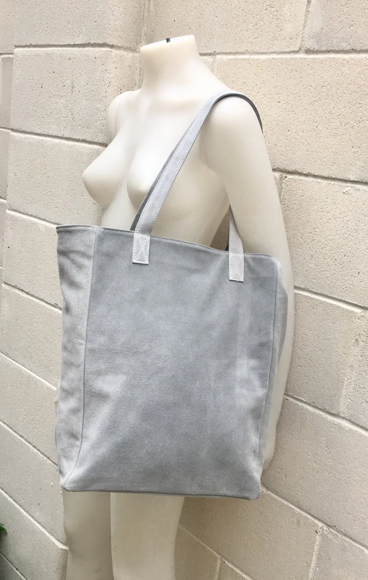 Gray suede shopper bag. Large tote leather bag in LIGHT GRAY. Genuine leather bag. Boho bag. GRAY suede bag. Laptop bag in dark gray suede.