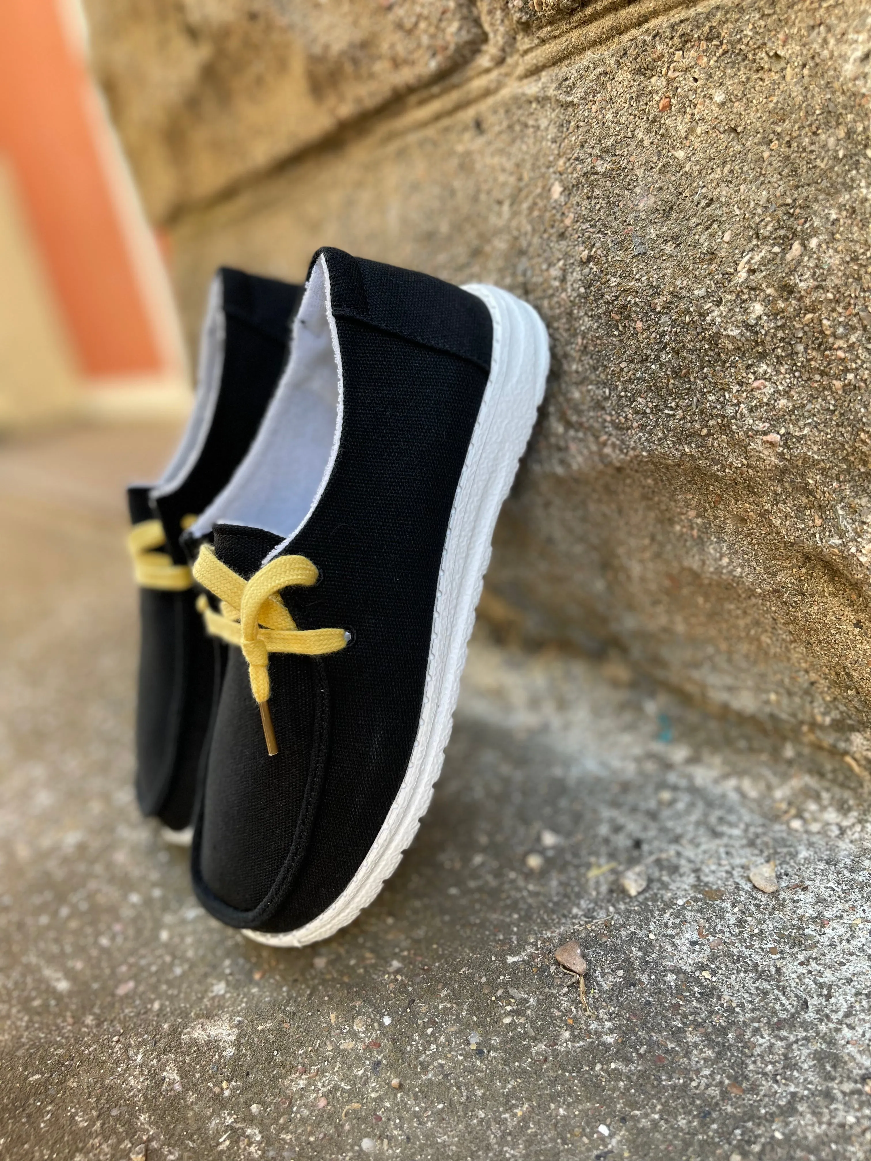 Gypsy Jazz Game Day || Black & Yellow