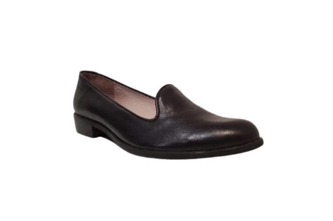 Wonders B-6012 Black Leather Court Shoe Made In Spain