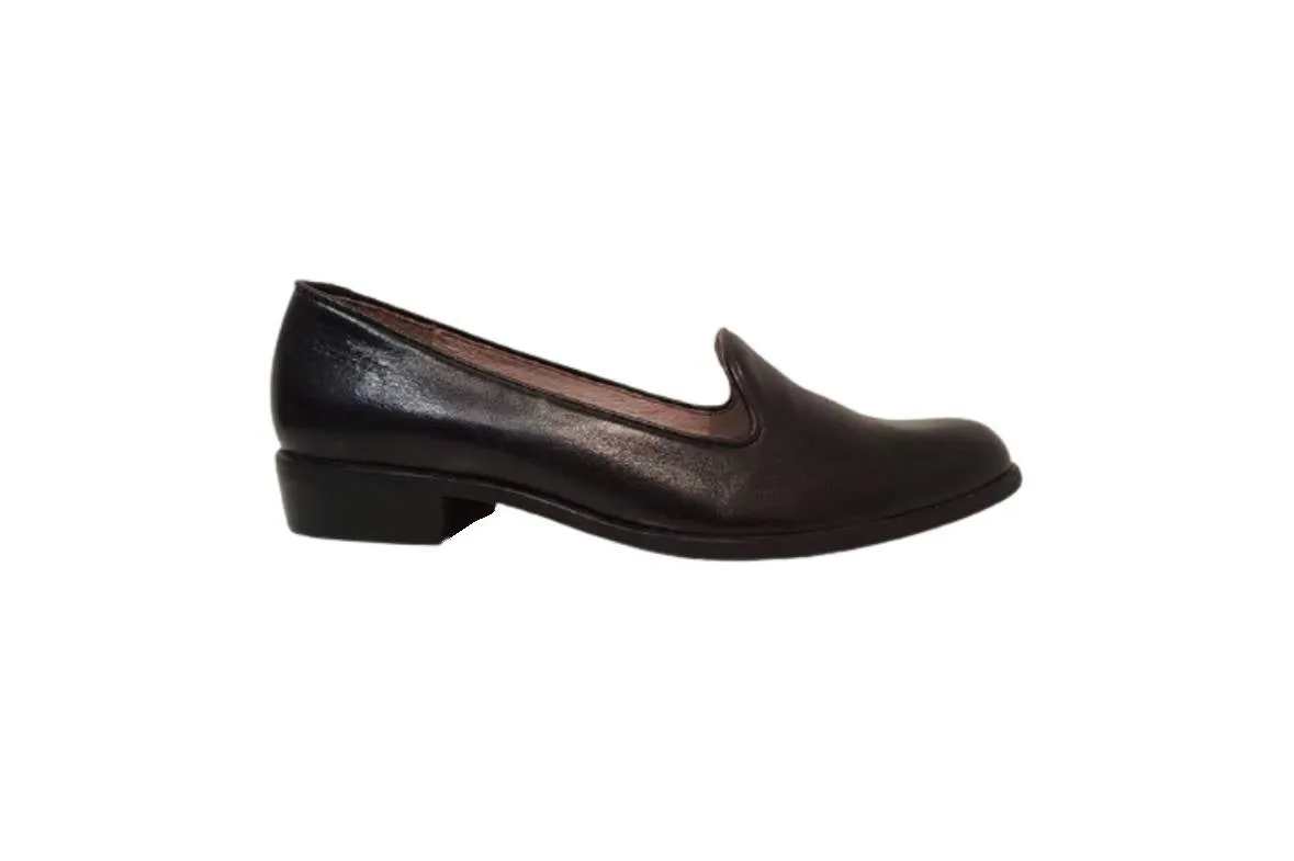 Wonders B-6012 Black Leather Court Shoe Made In Spain